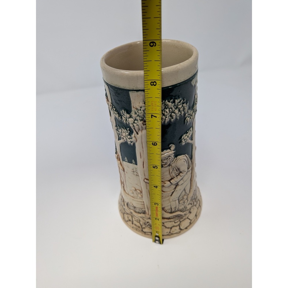 Vintage Stein Germany - Hunter with his Hounds, Deer Scene, 420 Octoberfest - Picture 7 of 11